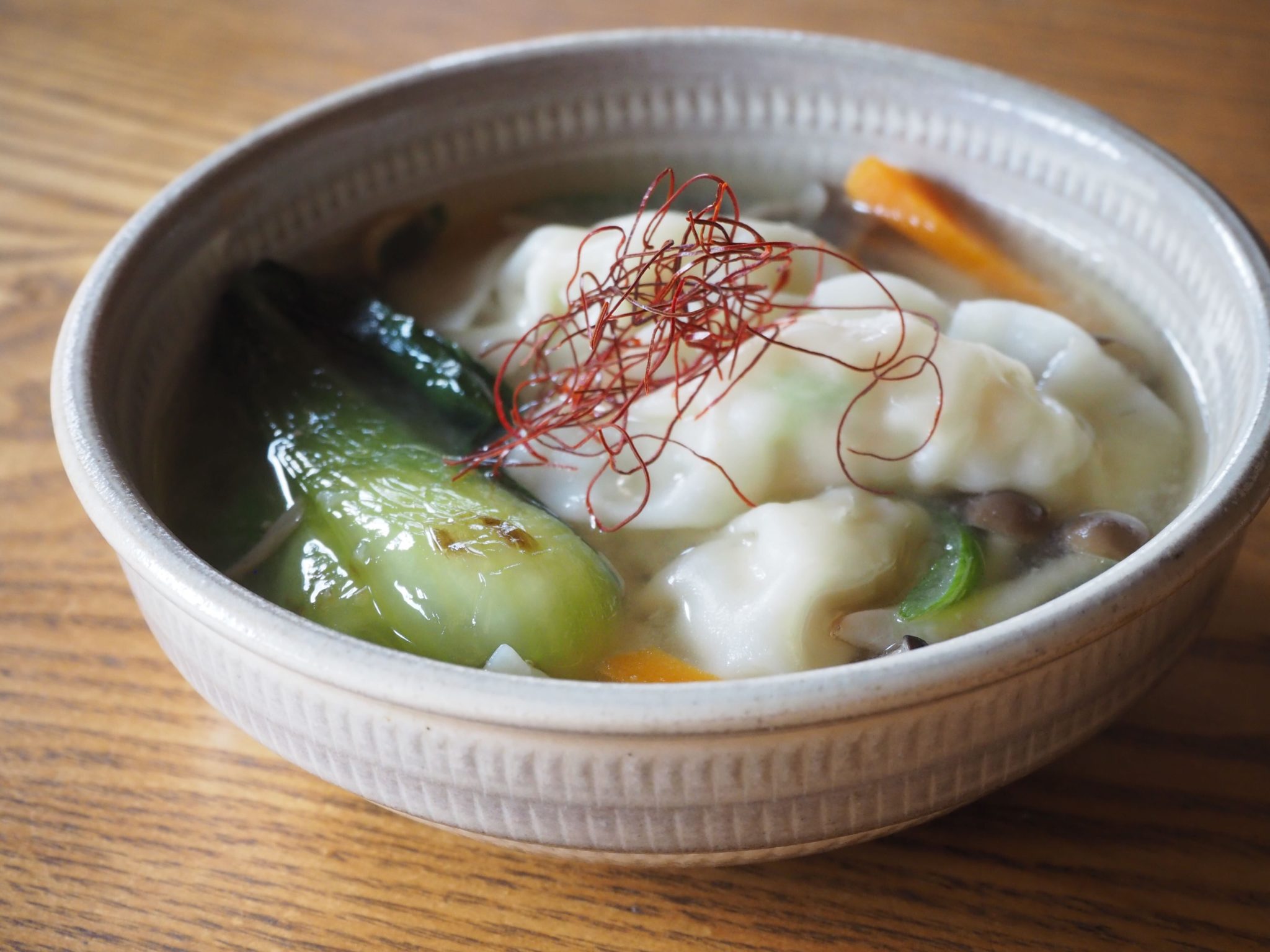 またいちの塩　スープ餃子