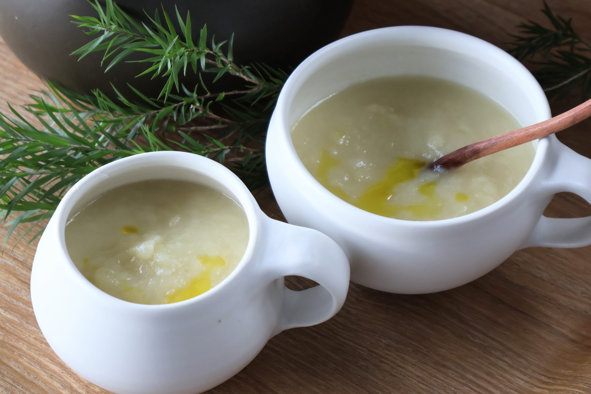 新玉ねぎと塩だけスープ